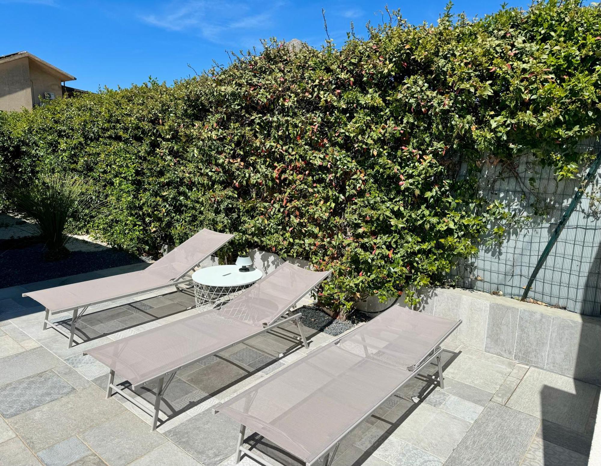 Villa Atena Baia Cornino クストナーチ エクステリア 写真